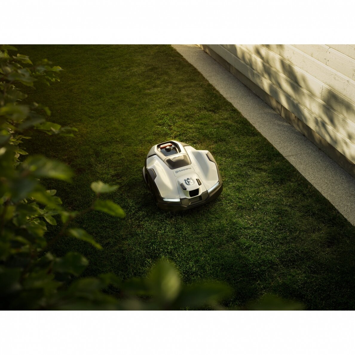 „Husqvarna Automower®“ 410VE NERA 6 „Husqvarna Automower®“ 410VE NERA 6
