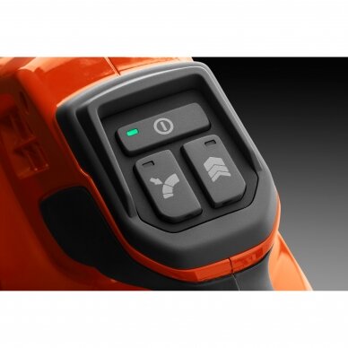Husqvarna 230iB 4