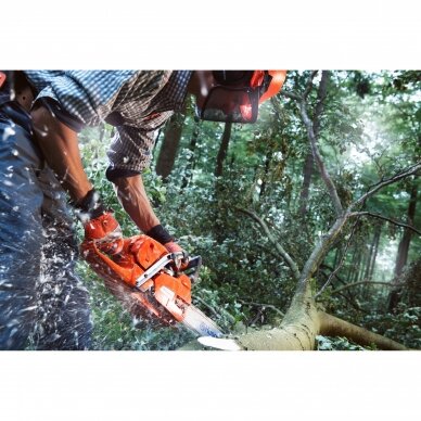 HUSQVARNA 555 3 HUSQVARNA 555 3