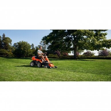 „Husqvarna R 214Ts“ 3 „Husqvarna R 214Ts“ 3